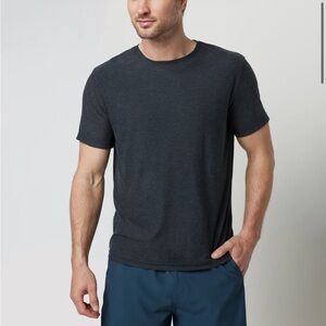 Vuori Strato Tech Tee Shirt Charcoal Heather Stretch Performance Jersey Sz L